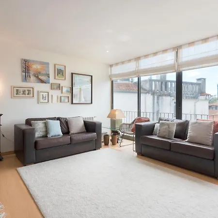 Apartment Between River And Sea