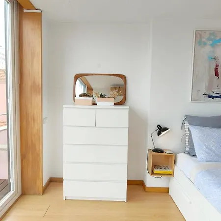 Between River And Sea Apartment *