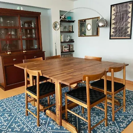 Between River And Sea *